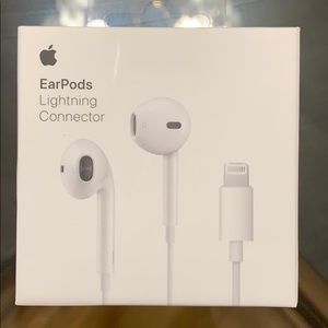 Apple EarPods with lightening connector